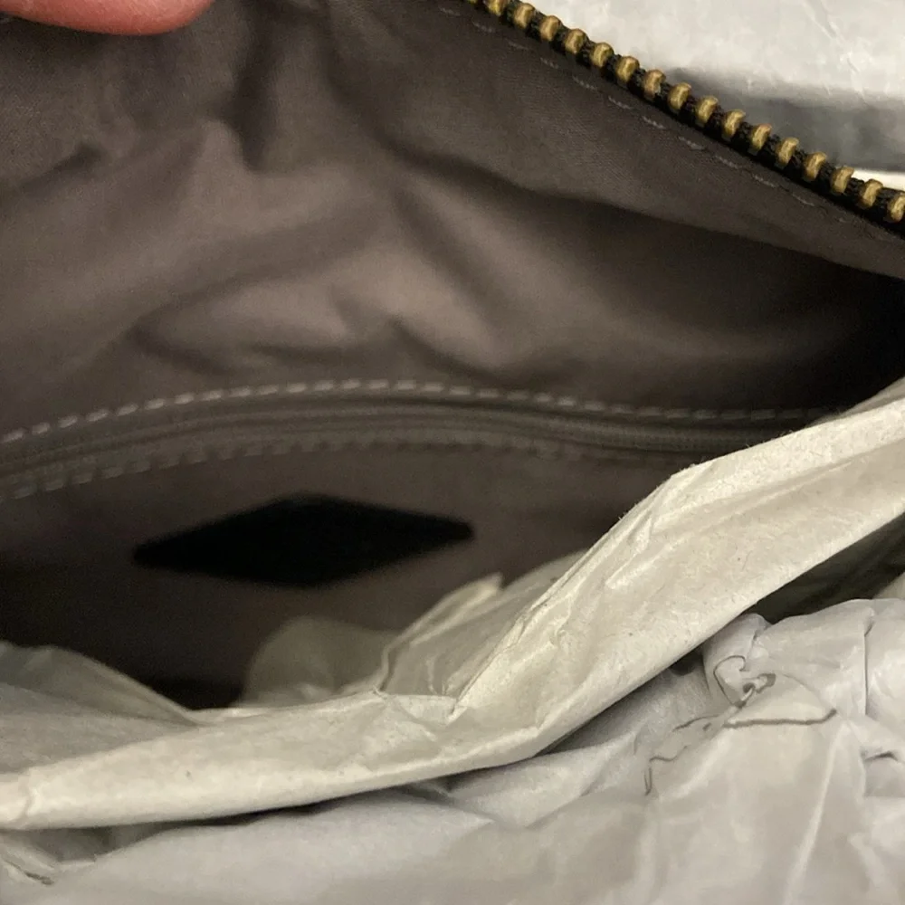 NWT Sydney Satchel in "Neutral Multi" by Fossil. Beautiful bag! - Picture 7 of 15